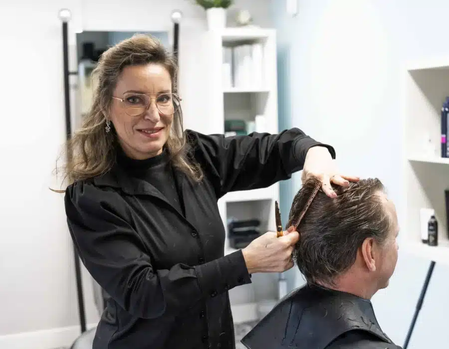 Your Hairstyle by ME in Winkelcentrum Heusdenhout